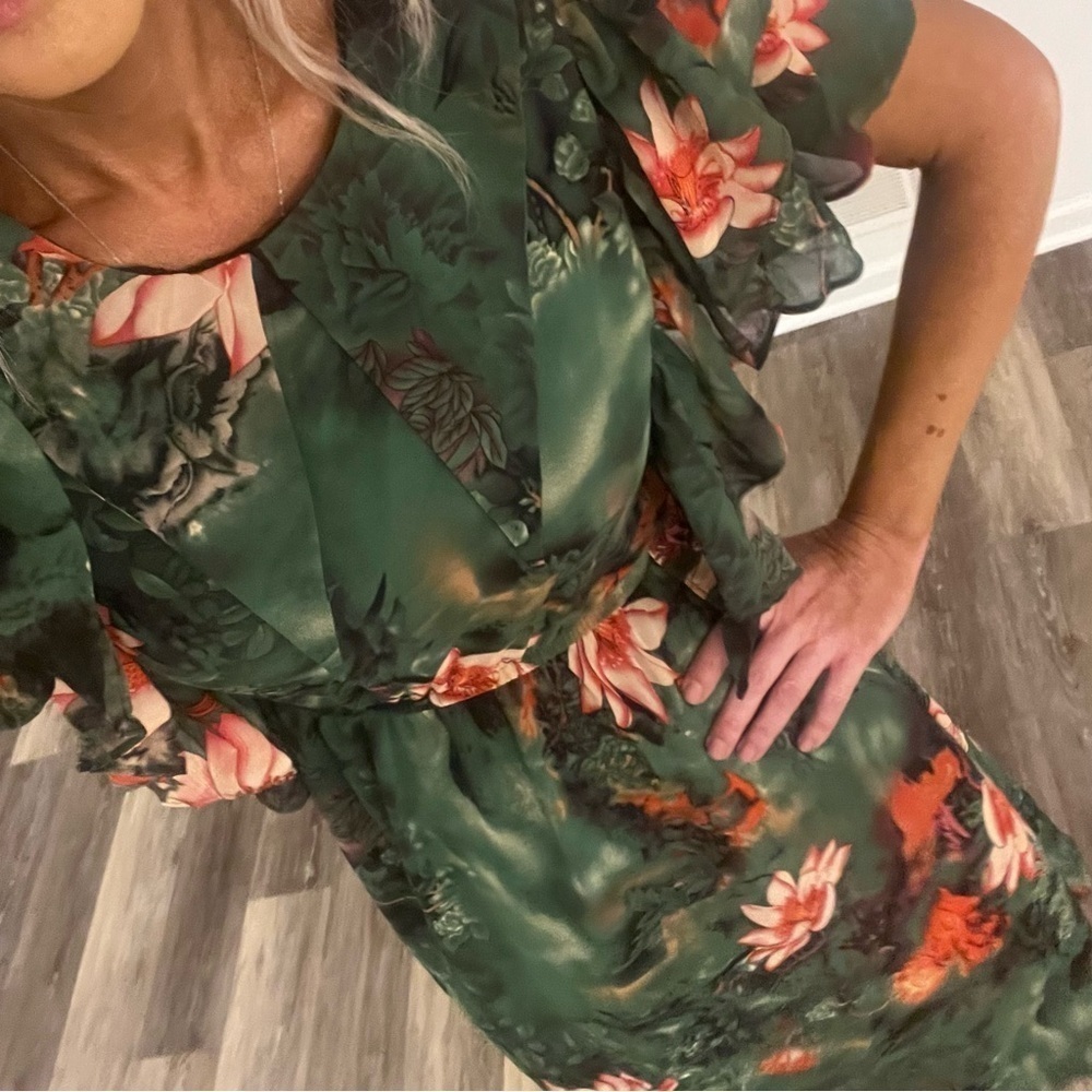 Korean vintage insp flutter sleeve floral dress NEW cinched waist size medium